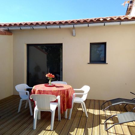 Au Refuge Des Farfas Apartment Saint-Paul-en-Pareds Luaran gambar