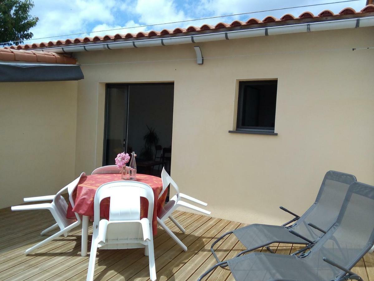 Au Refuge Des Farfas Apartment Saint-Paul-en-Pareds Luaran gambar