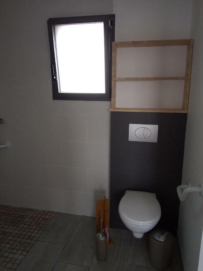 Au Refuge Des Farfas Apartment Saint-Paul-en-Pareds Luaran gambar