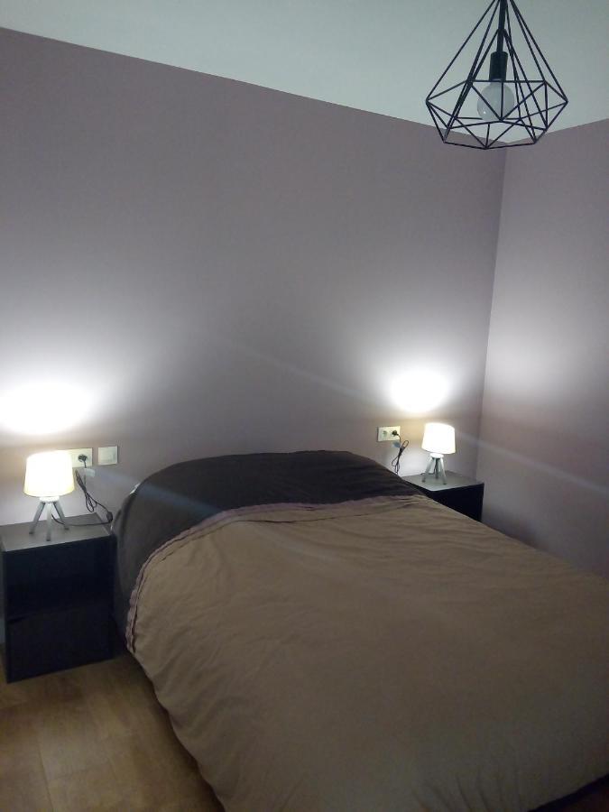 Au Refuge Des Farfas Apartment Saint-Paul-en-Pareds Luaran gambar